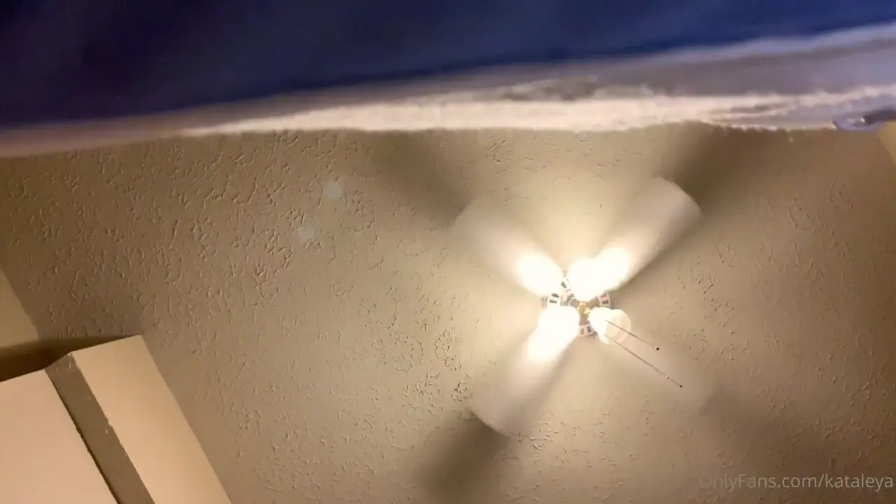 Watch Ts Kataleya fucking a guy on her bed Shemale Porn Videos | TranSexBig.