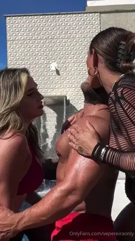 Watch A pair of hotties in a delicious swap with lots of cum and a strong man - Clarice Boaventura Shemale Porn Videos | TranSexBig.