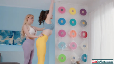 Shemale yoga turn into an anal threesome