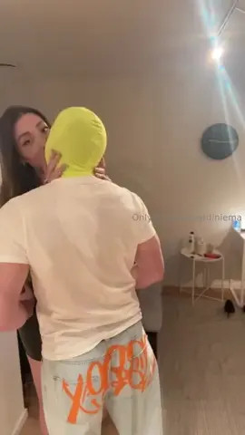 Watch Moscardini E. Toppping Shemale Porn Videos | TranSexBig.