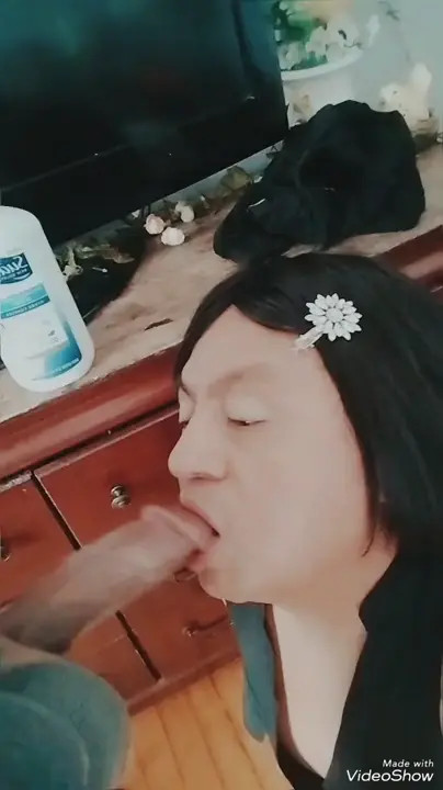 Watch Macho negro se viene en mi cara Shemale Porn Videos | TranSexBig.