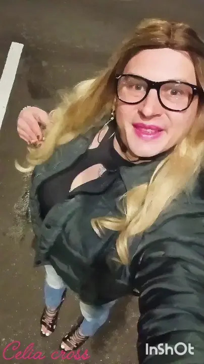 Watch Trans Chaude Petite Salope Trop Sexy Shemale Porn Videos | TranSexBig.