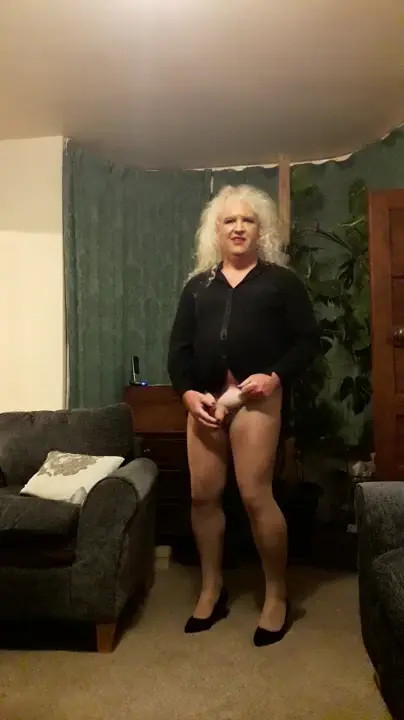 Watch Michelle Prancing in Pantyhose Shemale Porn Videos | TranSexBig.