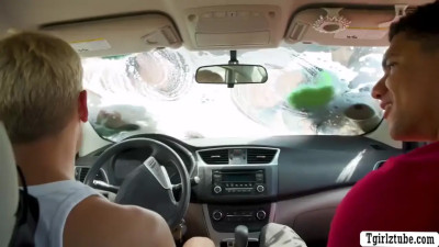 Carwash babes give customer a 3some extra service