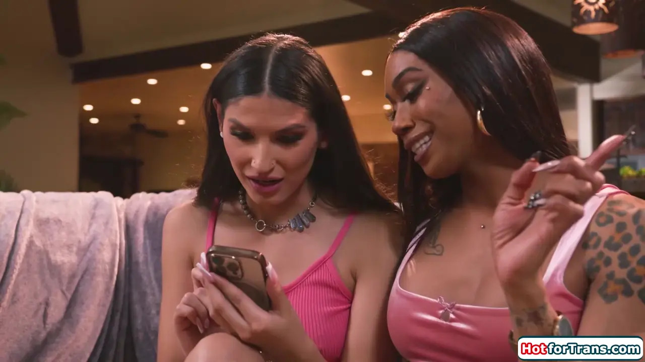 Watch Tgirls anonymously dp and double pussy fuck their big tit gf Shemale Porn Videos | TranSexBig.