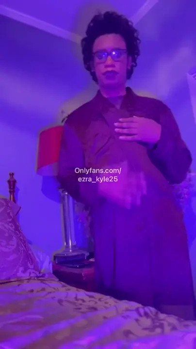 Watch UNCENSORED Black Femboy Ezra_Kyle25 stripteases purple lingerie harness Shemale Porn Videos | TranSexBig.