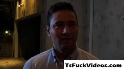 Hot trans cutie giving head