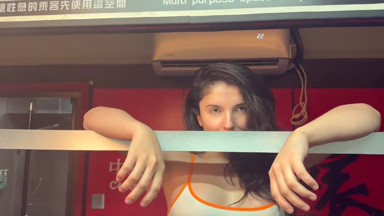 Watch Fucking A Boy In The Train Shemale Porn Videos | TranSexBig.
