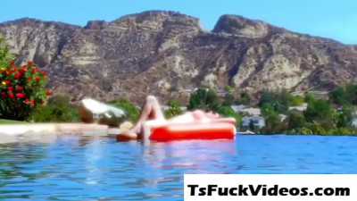 Naughty tranny gets her ass drilled