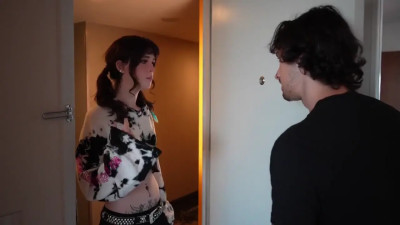 Pretty Girl Seduces Unsuspecting Guy