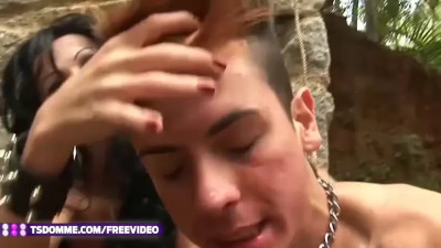 Feminine Carla Noaves dominates her lover until double cumshot