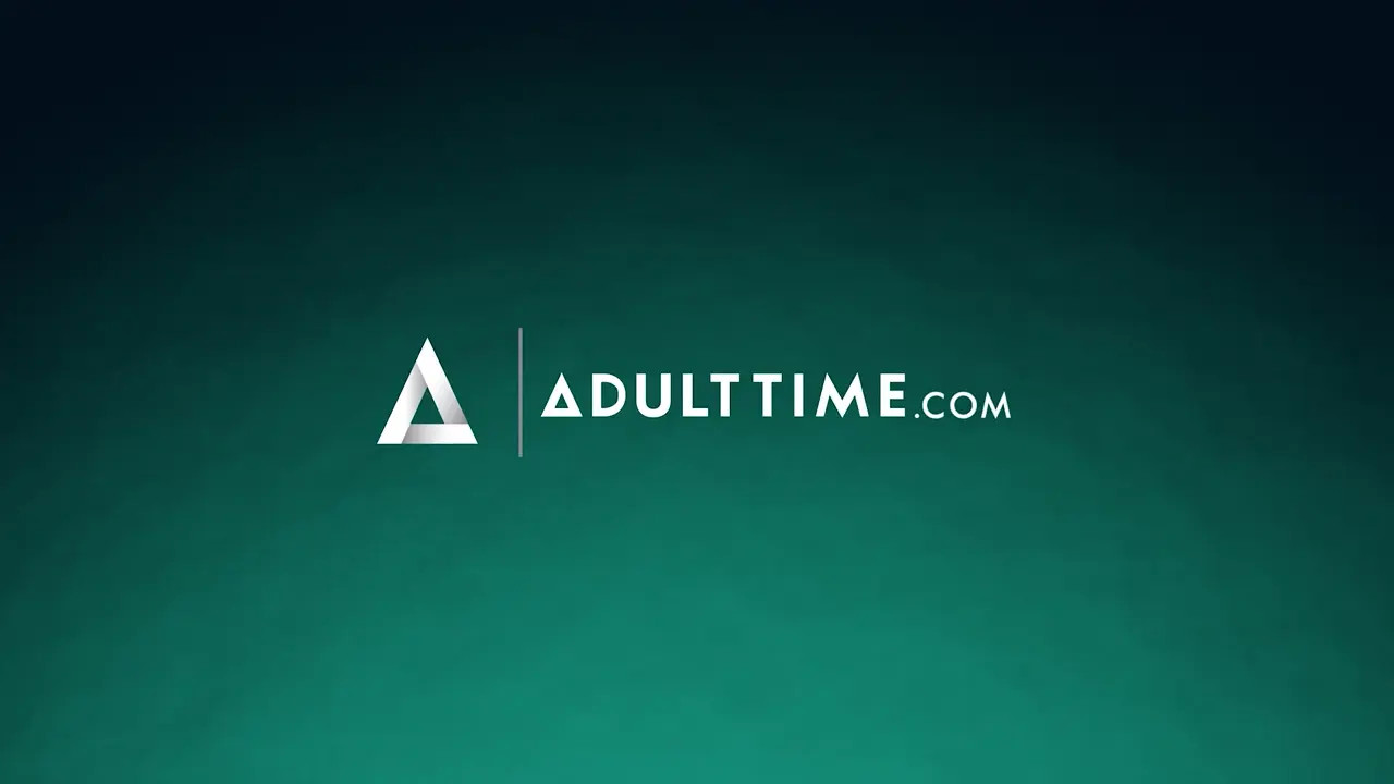 Watch Hot Trans Swinger Loves Getting Her Asshole Plumbed Shemale Porn Videos | TranSexBig.