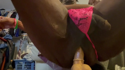 sissyTee