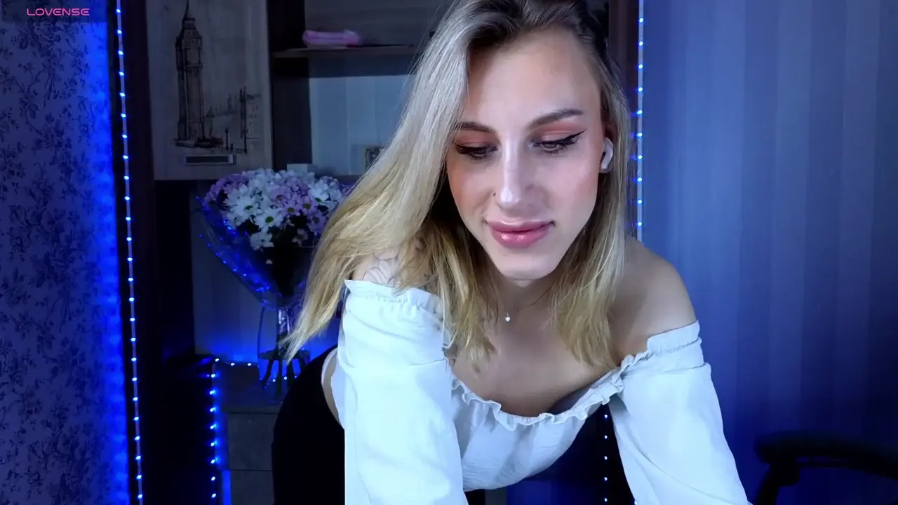 Watch Slim femboy strips to give cum show Shemale Porn Videos | TranSexBig.