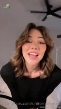 trans masturbates with dirty talk