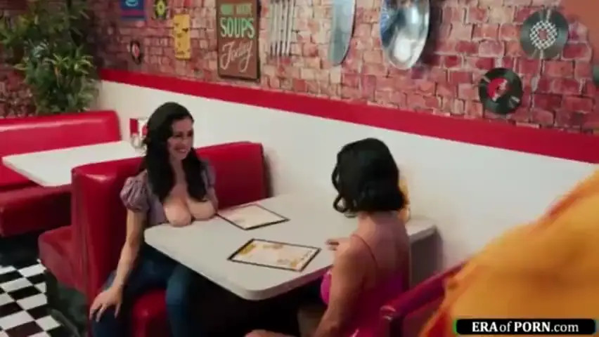 Watch futa threesome Shemale Porn Videos | TranSexBig.