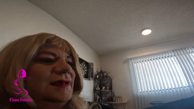 CD Sissy worships Massive BBC with cumshot