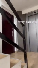 Columbian A R jerks off in her building's staircase