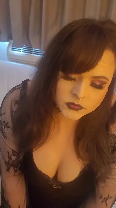 Watch RILEY CUMSLUT Shemale Porn Videos | TranSexBig.